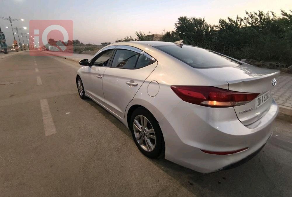 هيونداي النترا